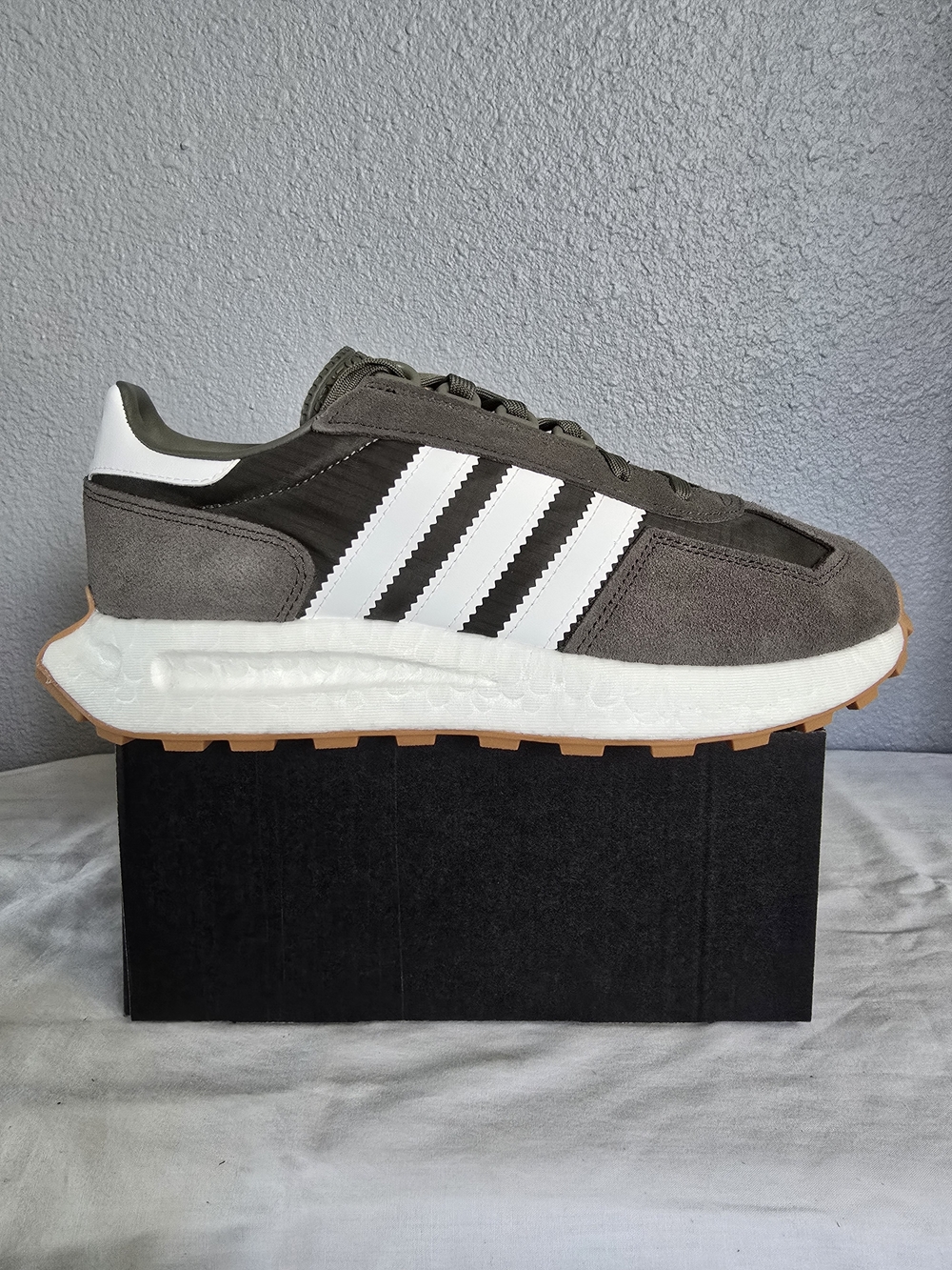 Adidas Marathona Retro Runner - Olive/White